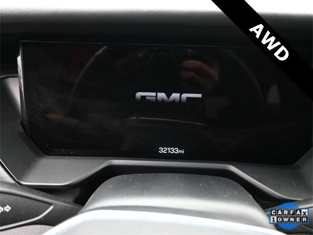 Used 2024 GMC Acadia Elevation image 11