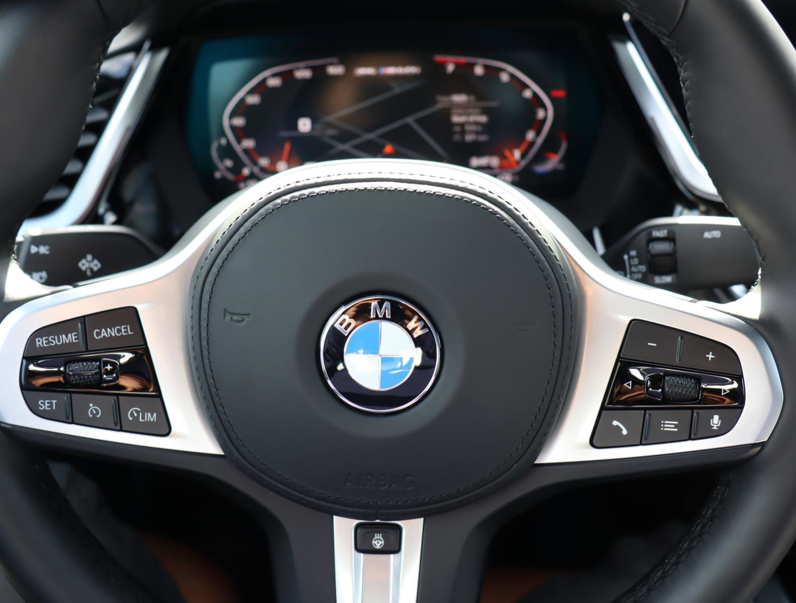 Used 2025 BMW Z4 M40i w/ Premium Package image 5
