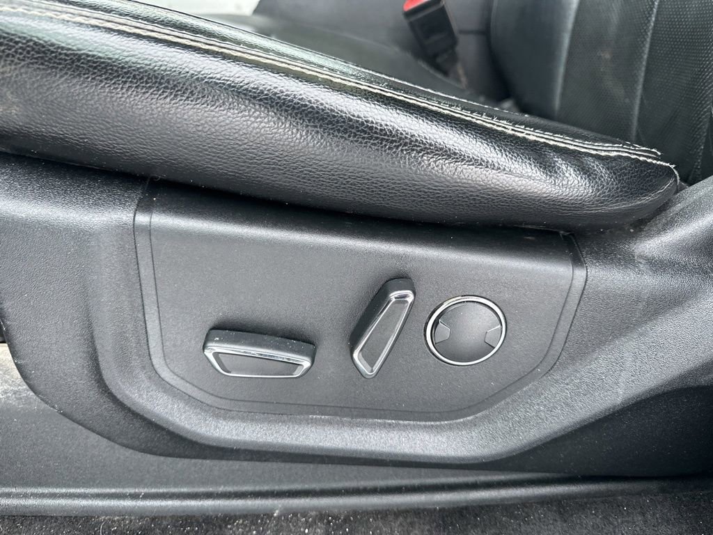 Used 2018 Ford F150 Lariat w/ Equipment Group 502A Luxury image 17