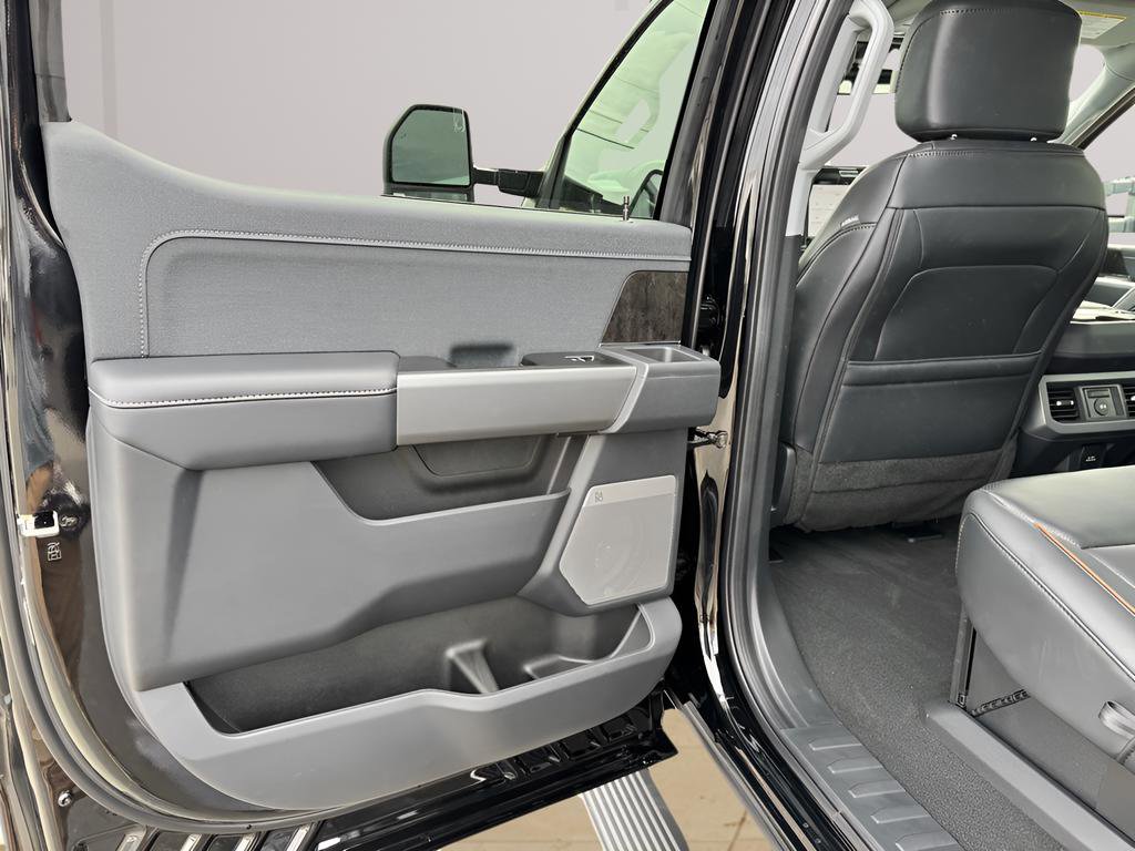New 2026 Ford F250 Lariat w/ Lariat Ultimate Package image 33