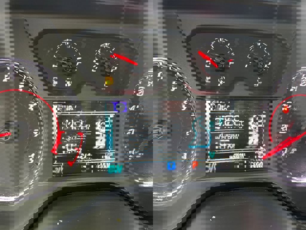 Used 2018 Chevrolet Camaro LT w/ Technology Package image 10