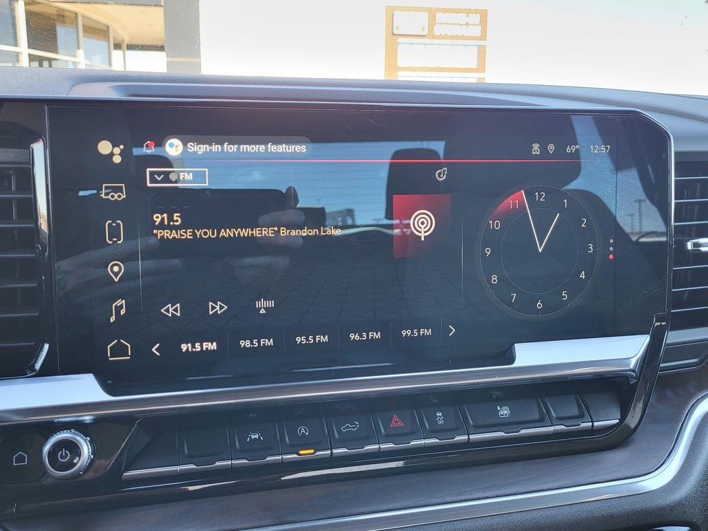 Used 2025 GMC Sierra 1500 SLT AWD/4WD image 13