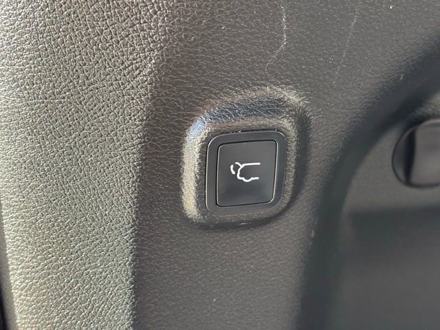 Used 2020 Jeep Cherokee Trailhawk w/ Comfort/Convenience Group image 26