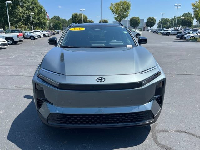Used 2026 Toyota C-HR AWD/4WD image 2