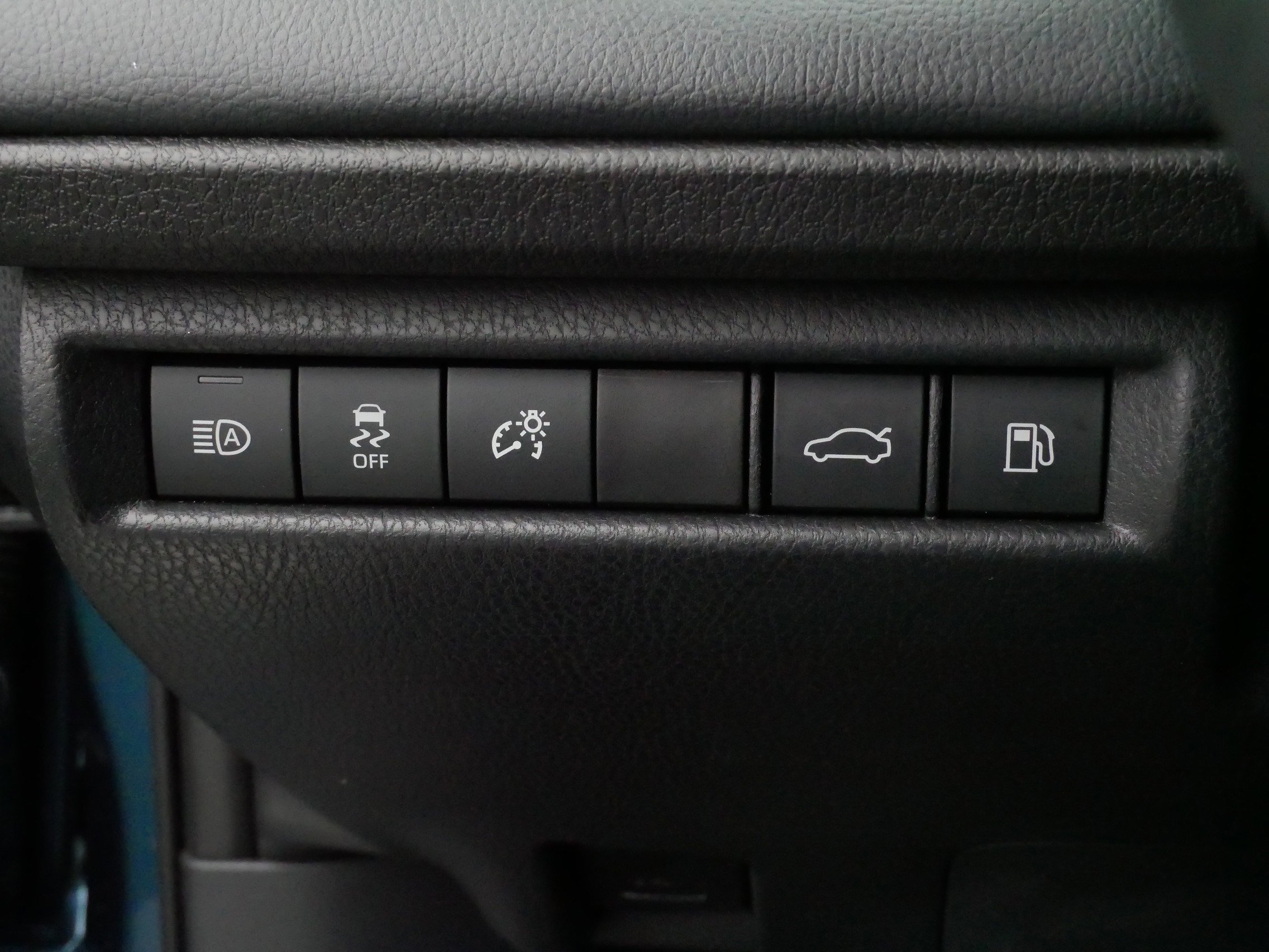 Certified 2025 Toyota Camry XSE FWD image 27
