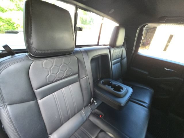 Used 2022 Nissan Frontier PRO-4X w/ Pro-4X Premium Package AWD/4WD image 17