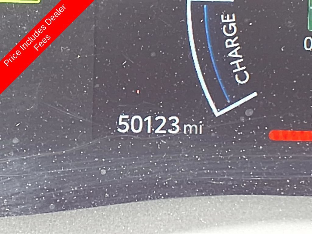 Used 2025 Toyota Camry LE FWD image 31