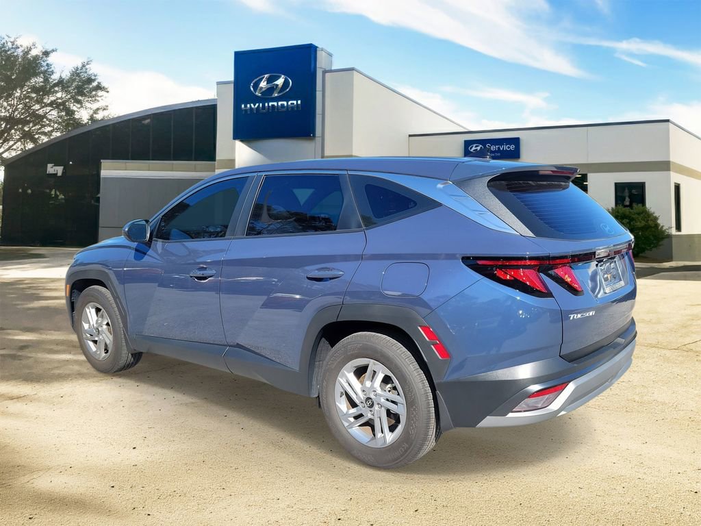Used 2025 Hyundai Tucson SE image 3