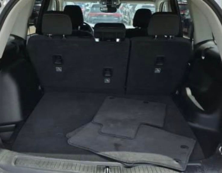 Used 2024 Jeep Grand Cherokee Laredo RWD image 14