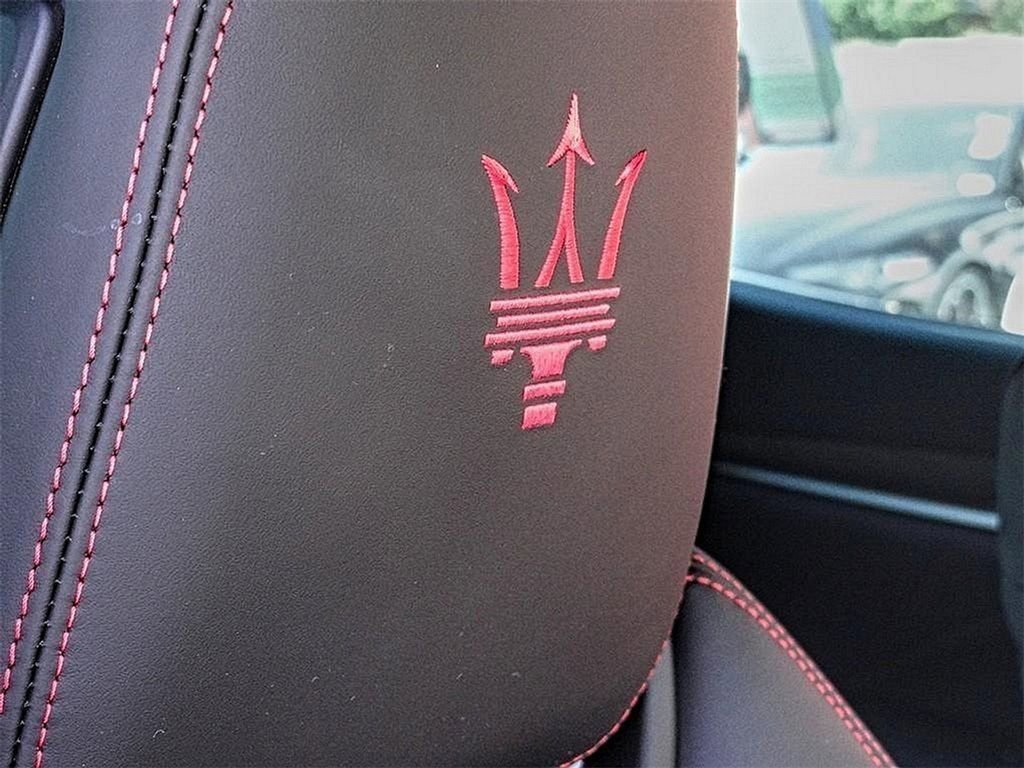 New 2023 Maserati Levante Modena image 17