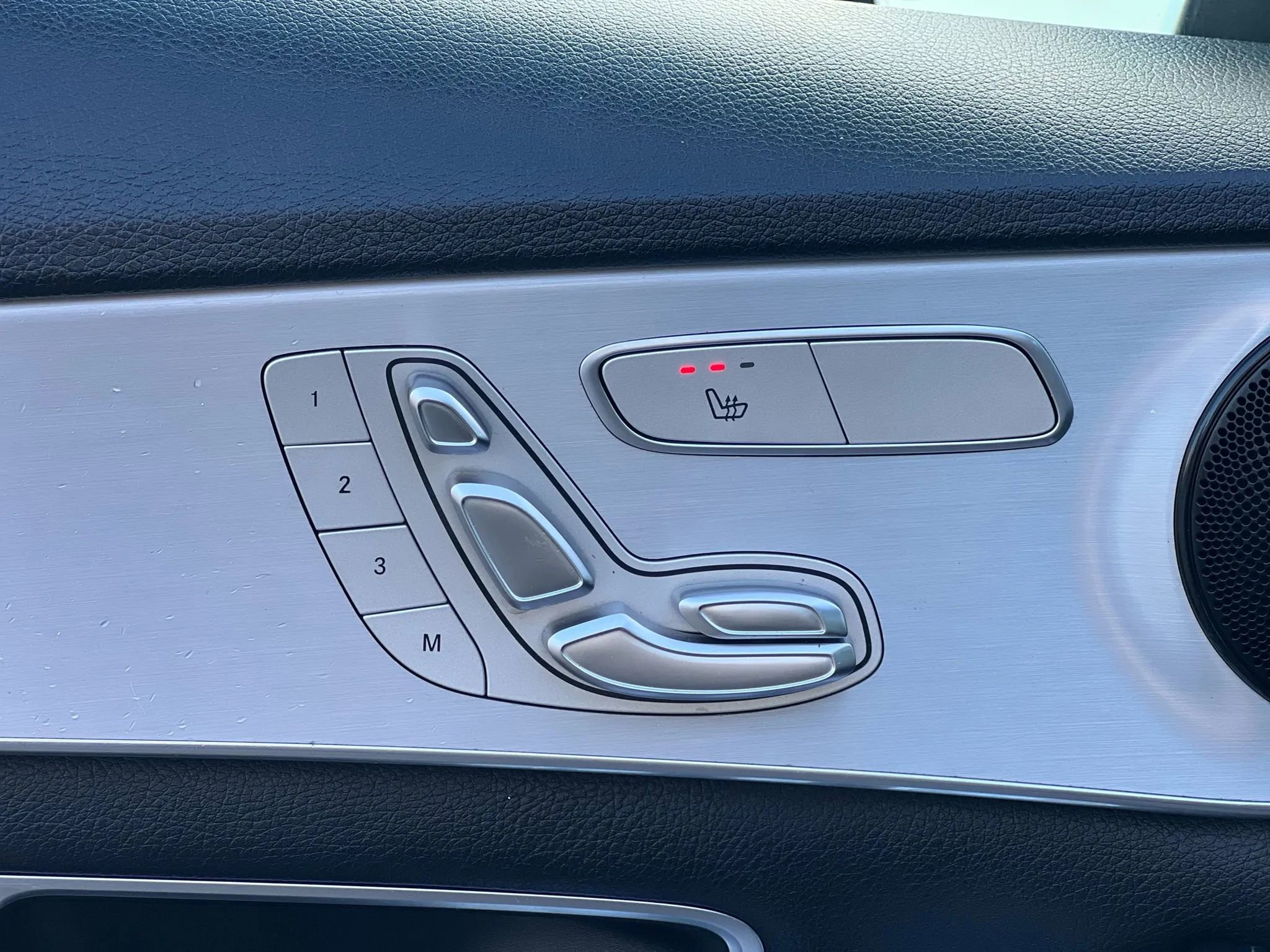 Used 2018 Mercedes-Benz C 300 4MATIC Sedan image 18