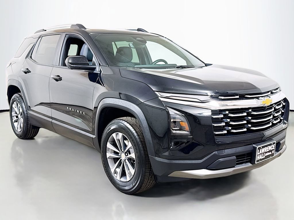 Used 2025 Chevrolet Equinox LT w/ Convenience Package II image 3