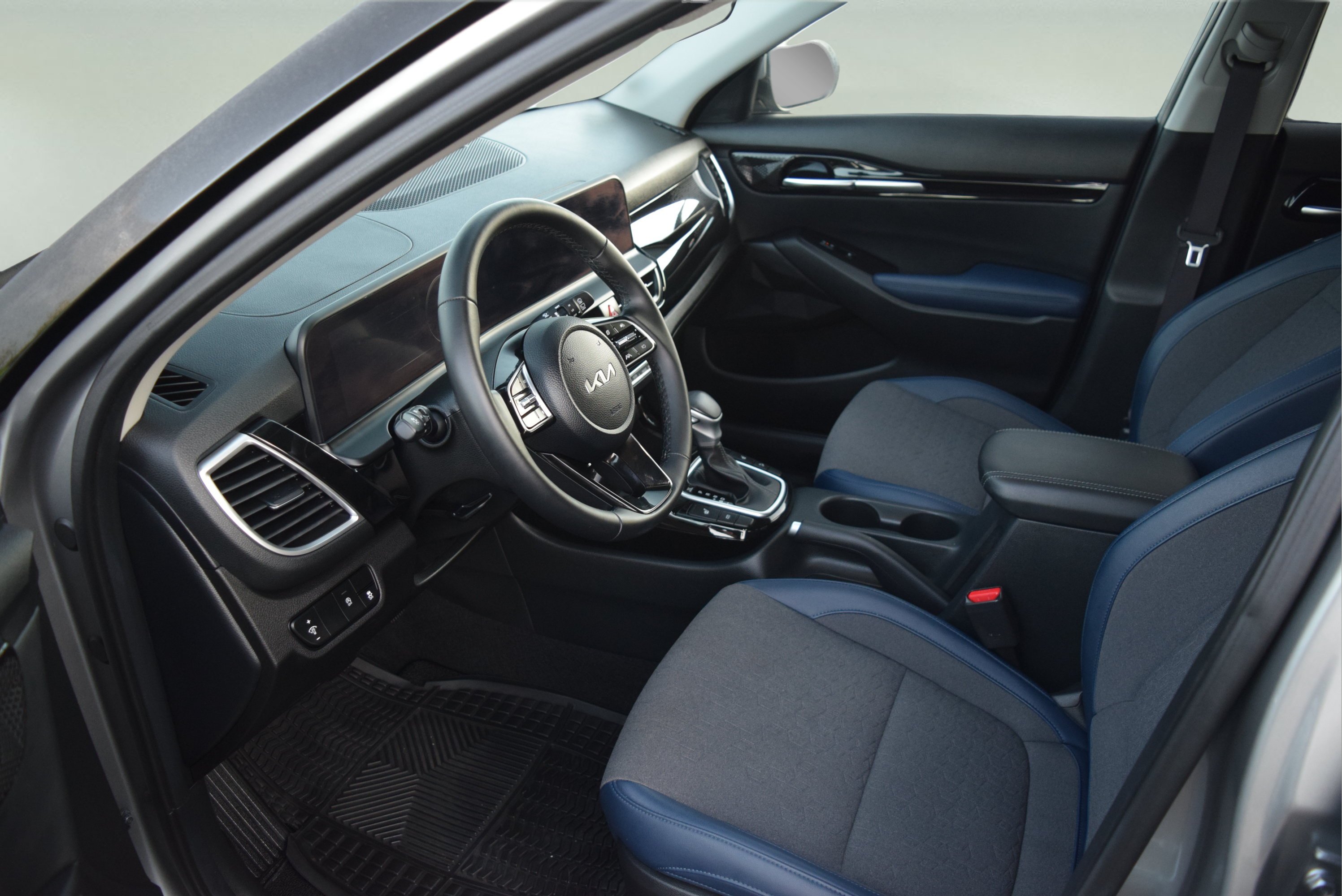 Used 2024 Kia Seltos S AWD/4WD image 9