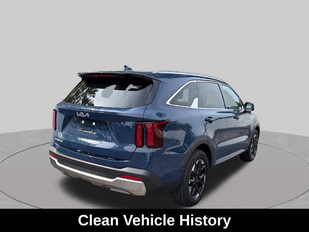 Used 2025 Kia Sorento S w/ Panoramic Sunroof Package FWD image 6