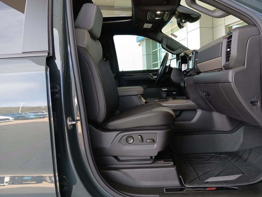 Used 2026 Chevrolet Silverado 1500 ZR2 image 29