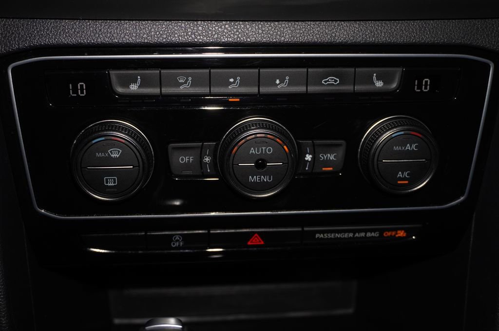 Used 2023 Volkswagen Atlas Cross Sport SEL image 10