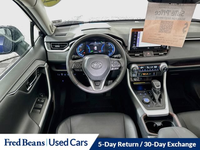 Used 2021 Toyota RAV4 Limited AWD/4WD image 31