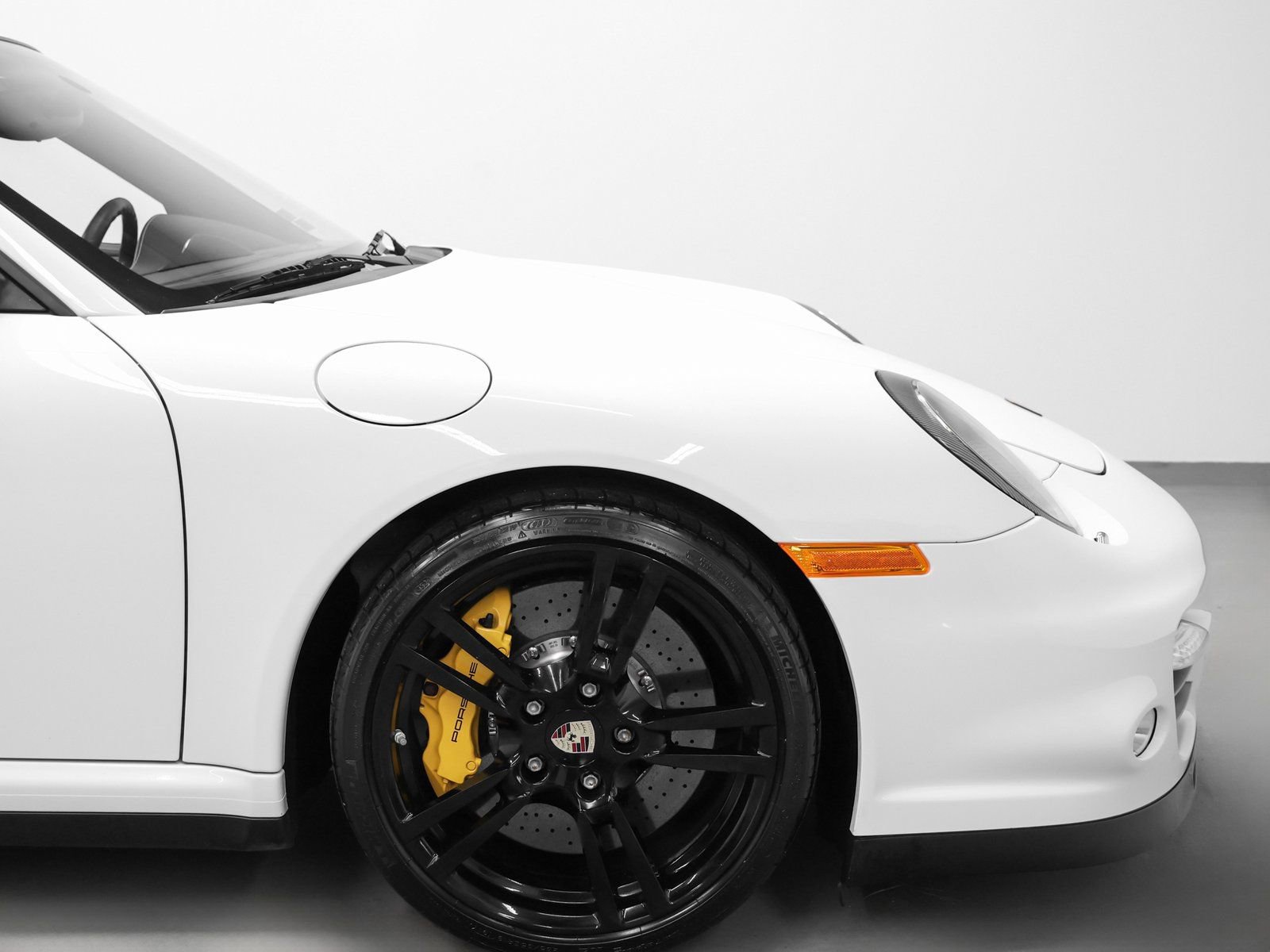 Used 2011 Porsche 911 Turbo S image 17