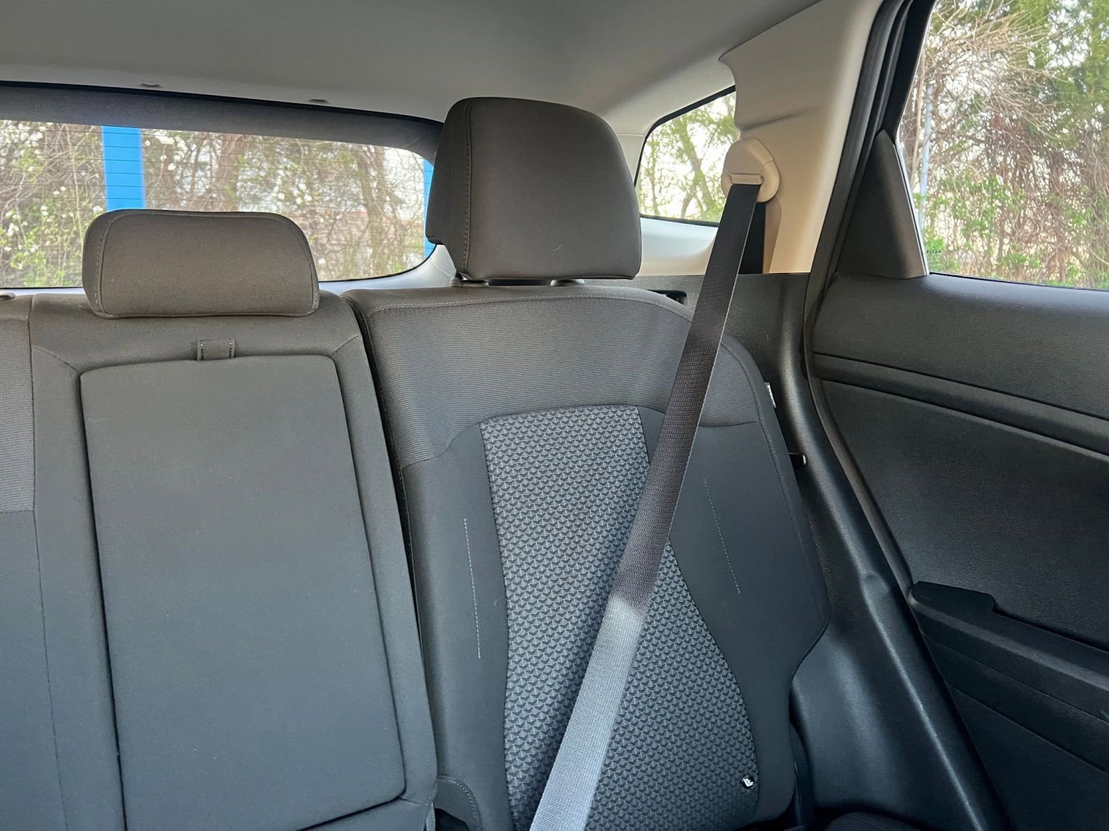 Used 2025 Kia Sportage LX image 36