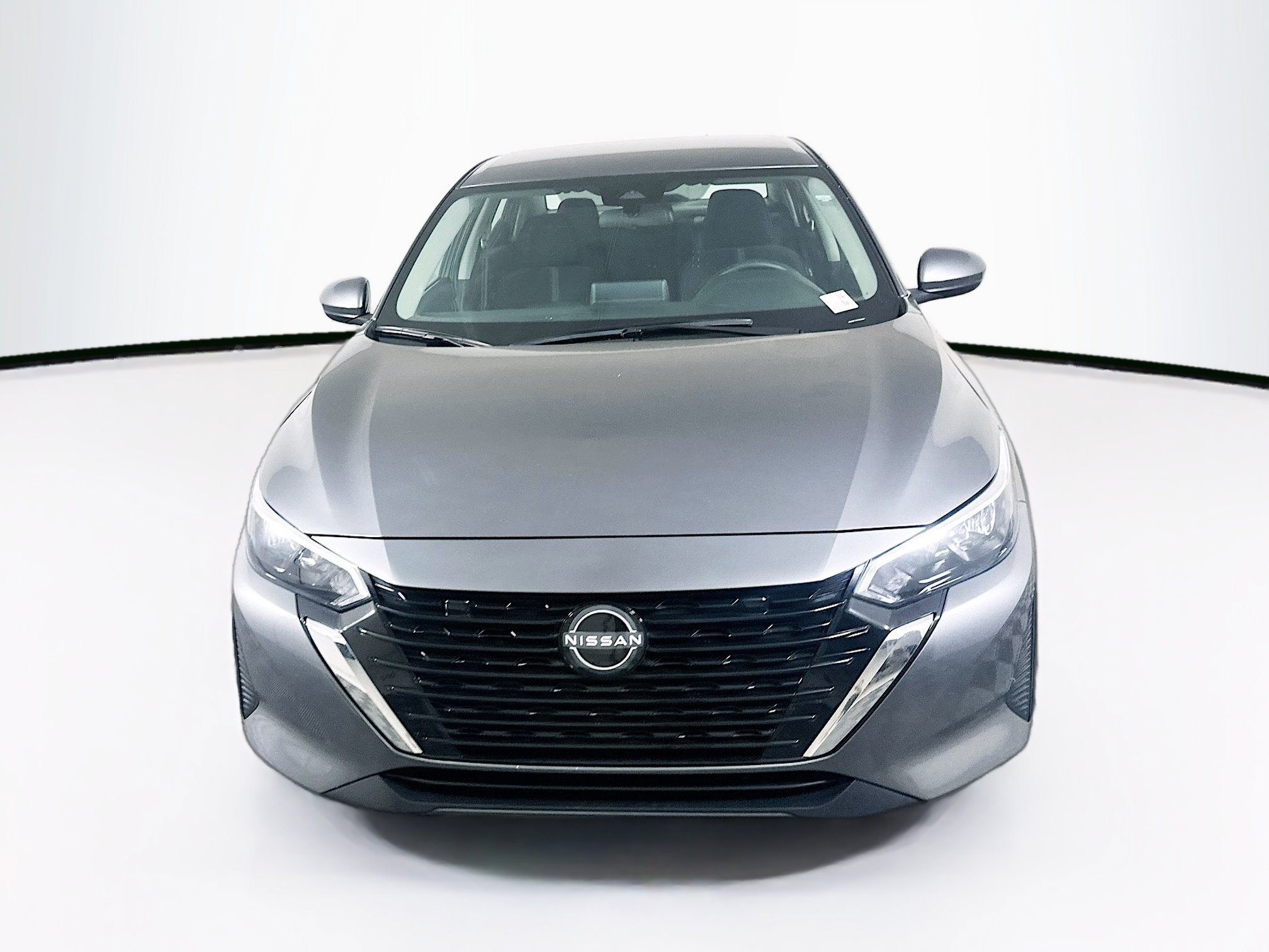 Used 2025 Nissan Sentra SV FWD image 2