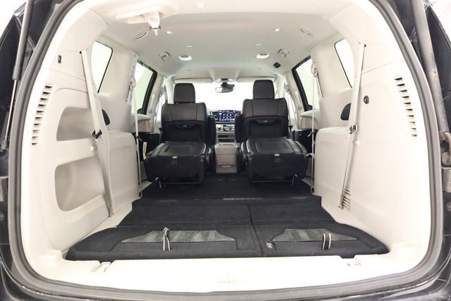 Used 2023 Chrysler Pacifica Touring-L image 36