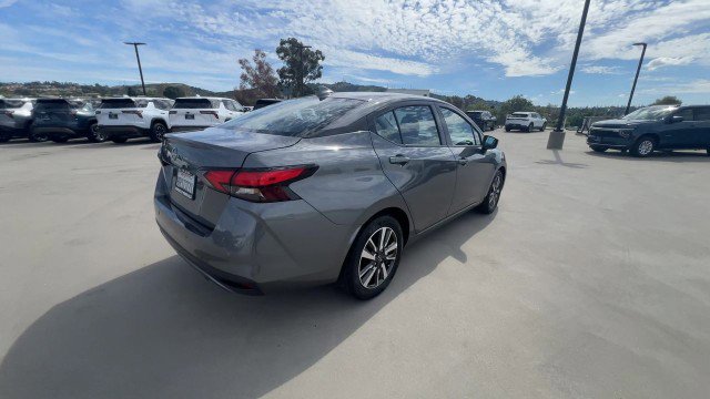 Used 2025 Nissan Versa SV FWD image 8