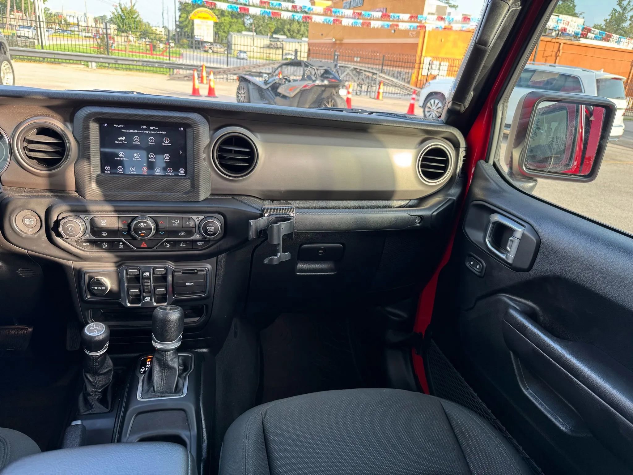 Used 2021 Jeep Gladiator Sport image 33