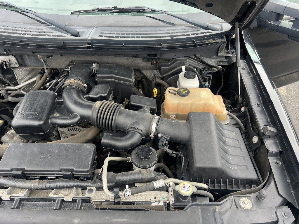 Used 2010 Ford F150 Lariat image 37