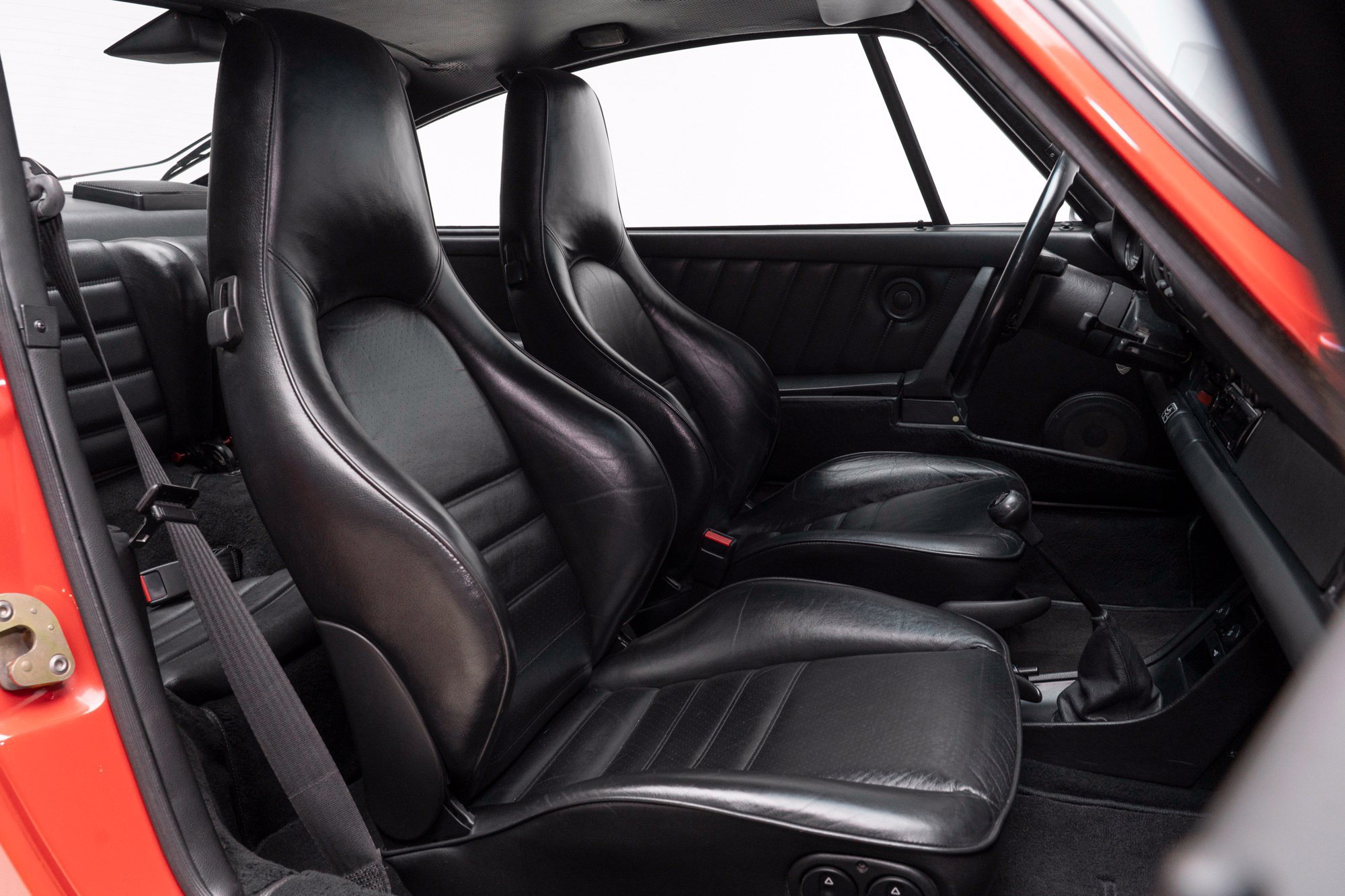 Used 1987 Porsche 911 Carrera RWD image 14