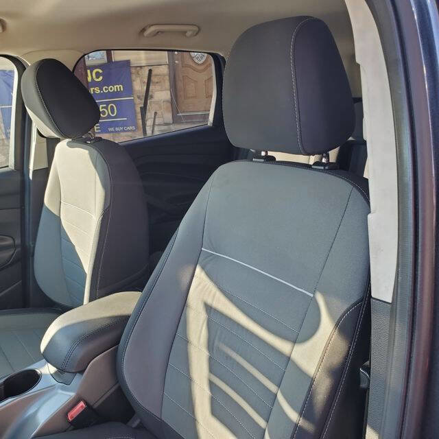 Used 2015 Ford Escape SE image 19