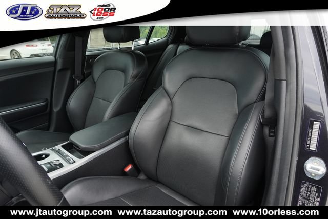Used 2020 Kia Stinger GT1 RWD image 11