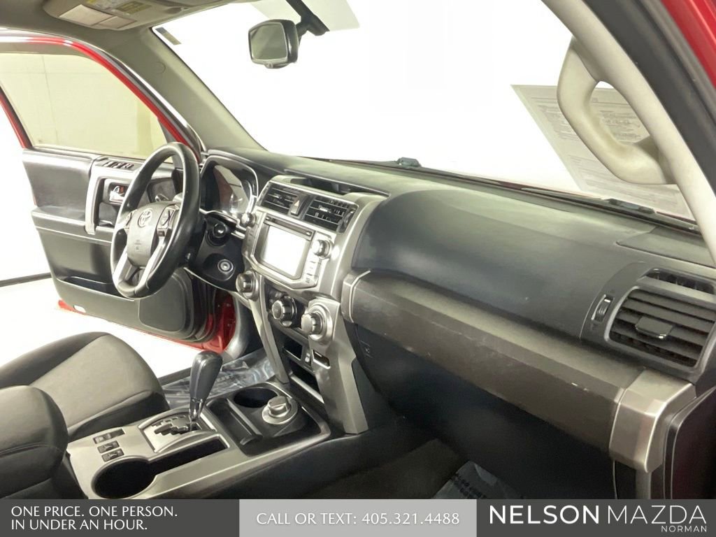 Used 2019 Toyota 4Runner SR5 Premium AWD/4WD image 33