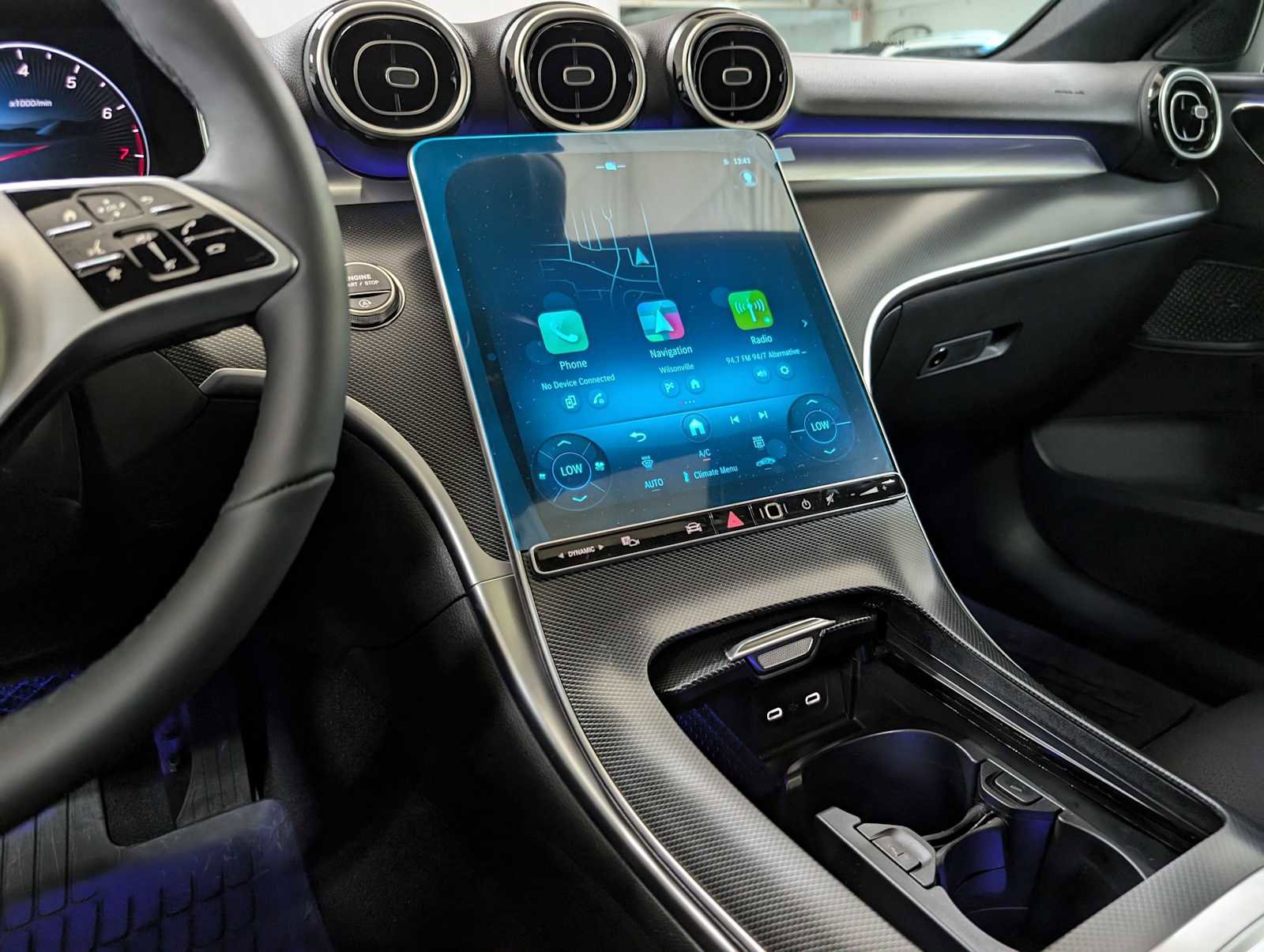 Used 2025 Mercedes-Benz C 300 4MATIC Sedan image 29