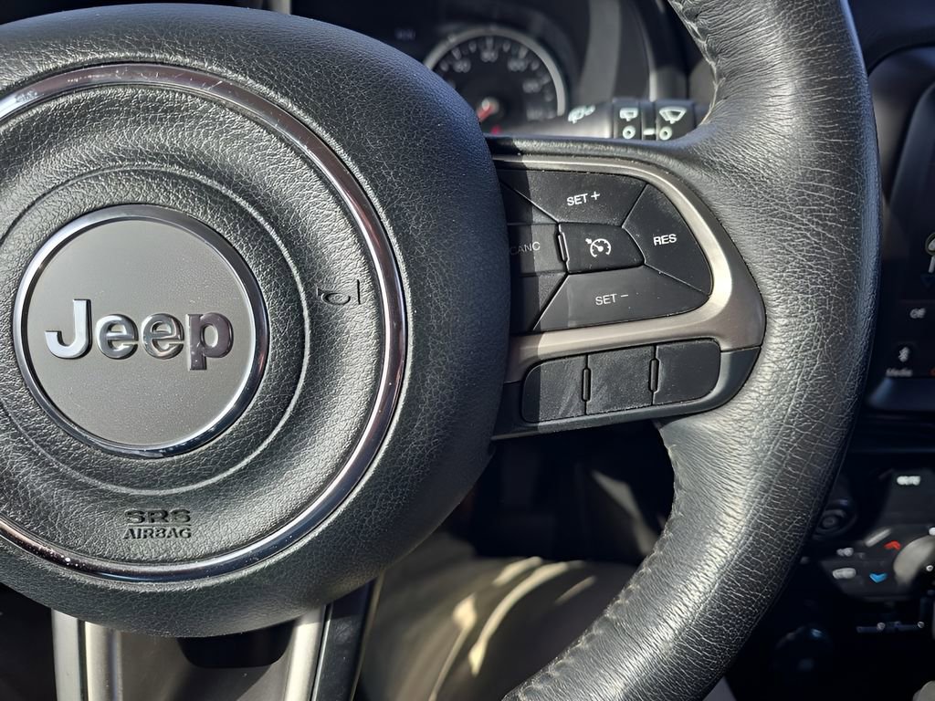 Used 2022 Jeep Renegade Latitude w/ Convenience Group image 15