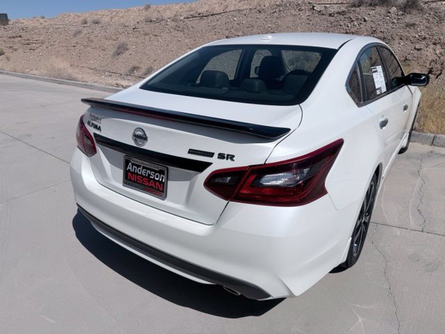 Used 2018 Nissan Altima 2.5 SR w/ SR Midnight Edition FWD image 8