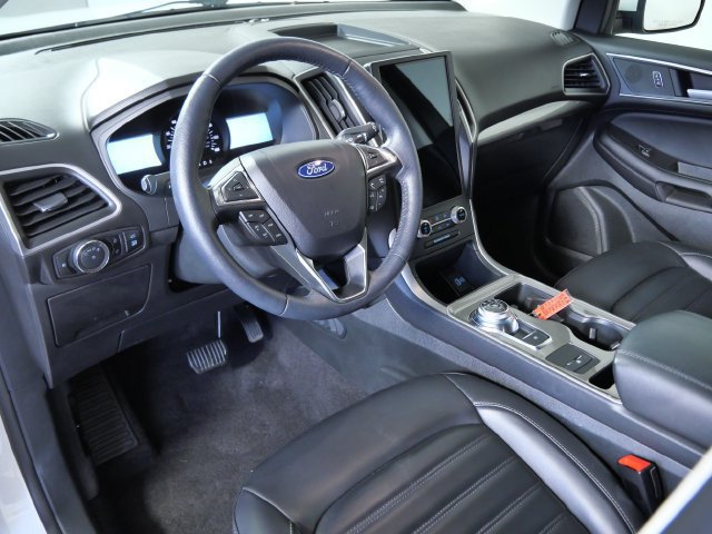 Certified 2024 Ford Edge SEL w/ Convenience Package AWD/4WD image 5