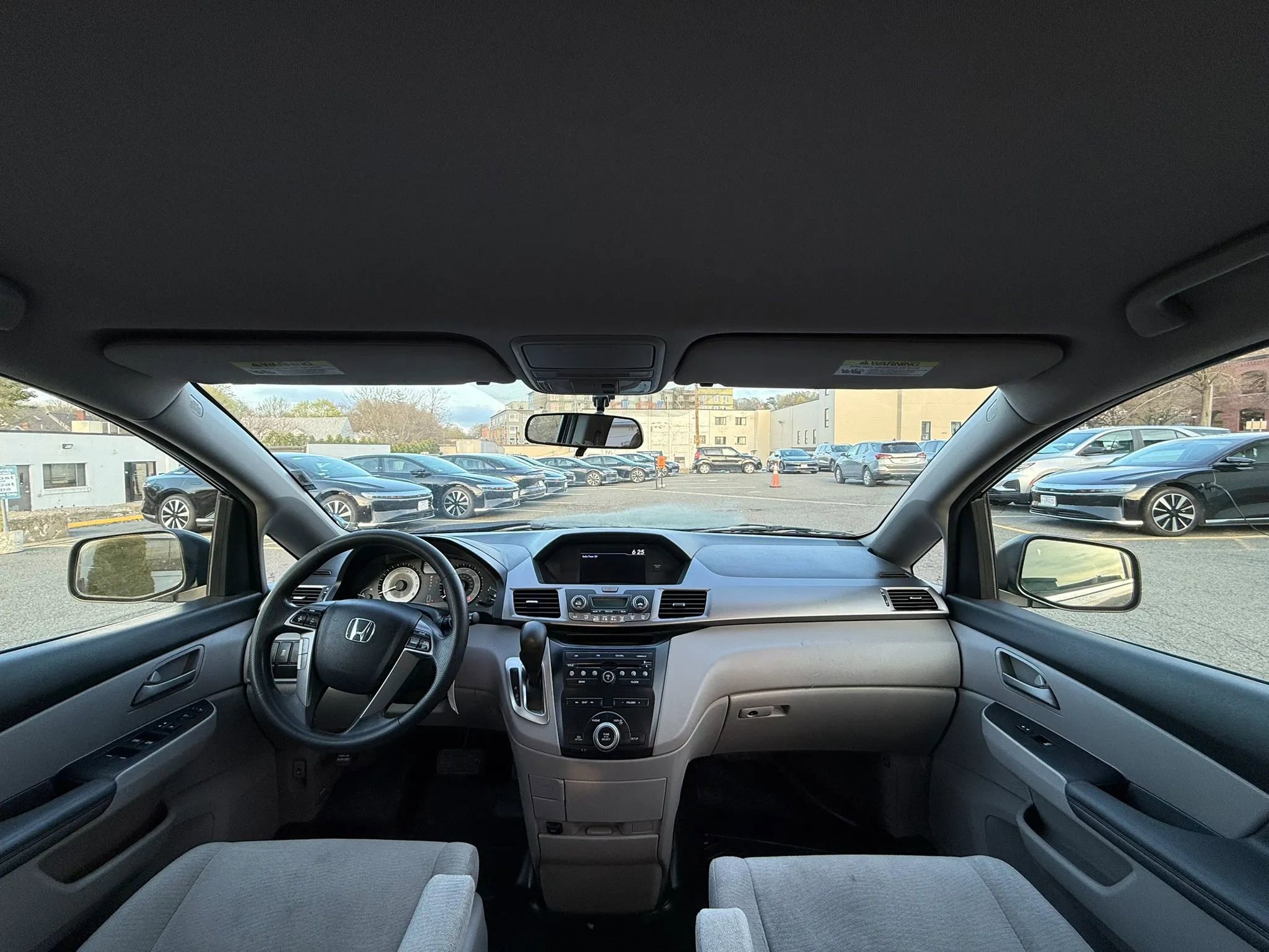 Used 2013 Honda Odyssey LX image 17