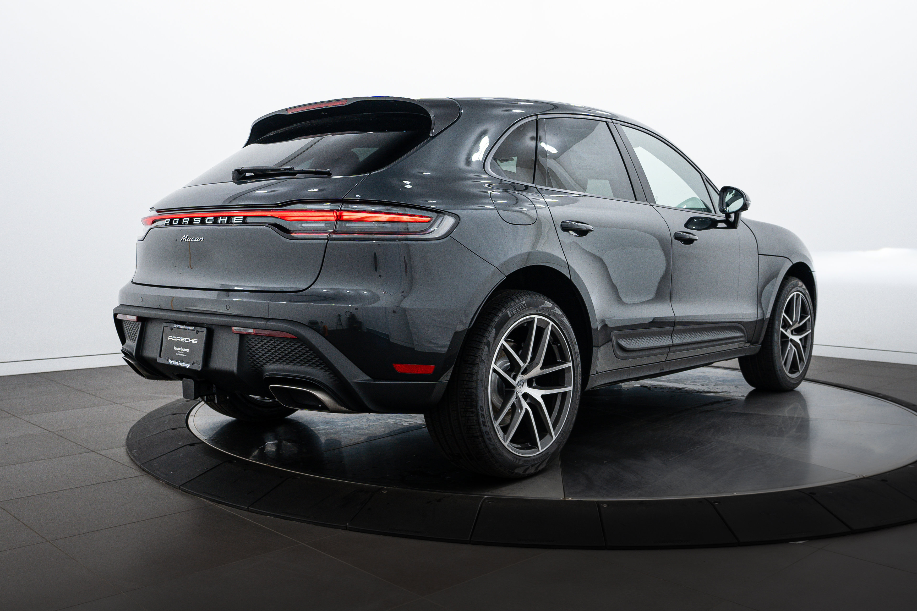 New 2025 Porsche Macan image 7