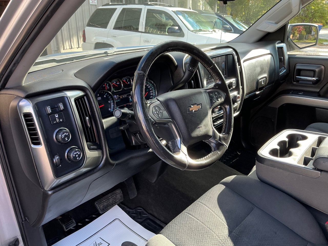 Used 2018 Chevrolet Silverado 1500 LT w/ All Star Edition image 15