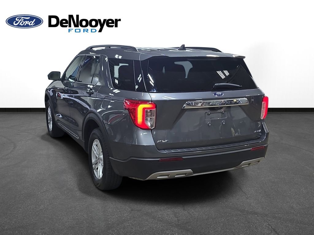 Used 2023 Ford Explorer XLT w/ Equipment Group 202A image 10
