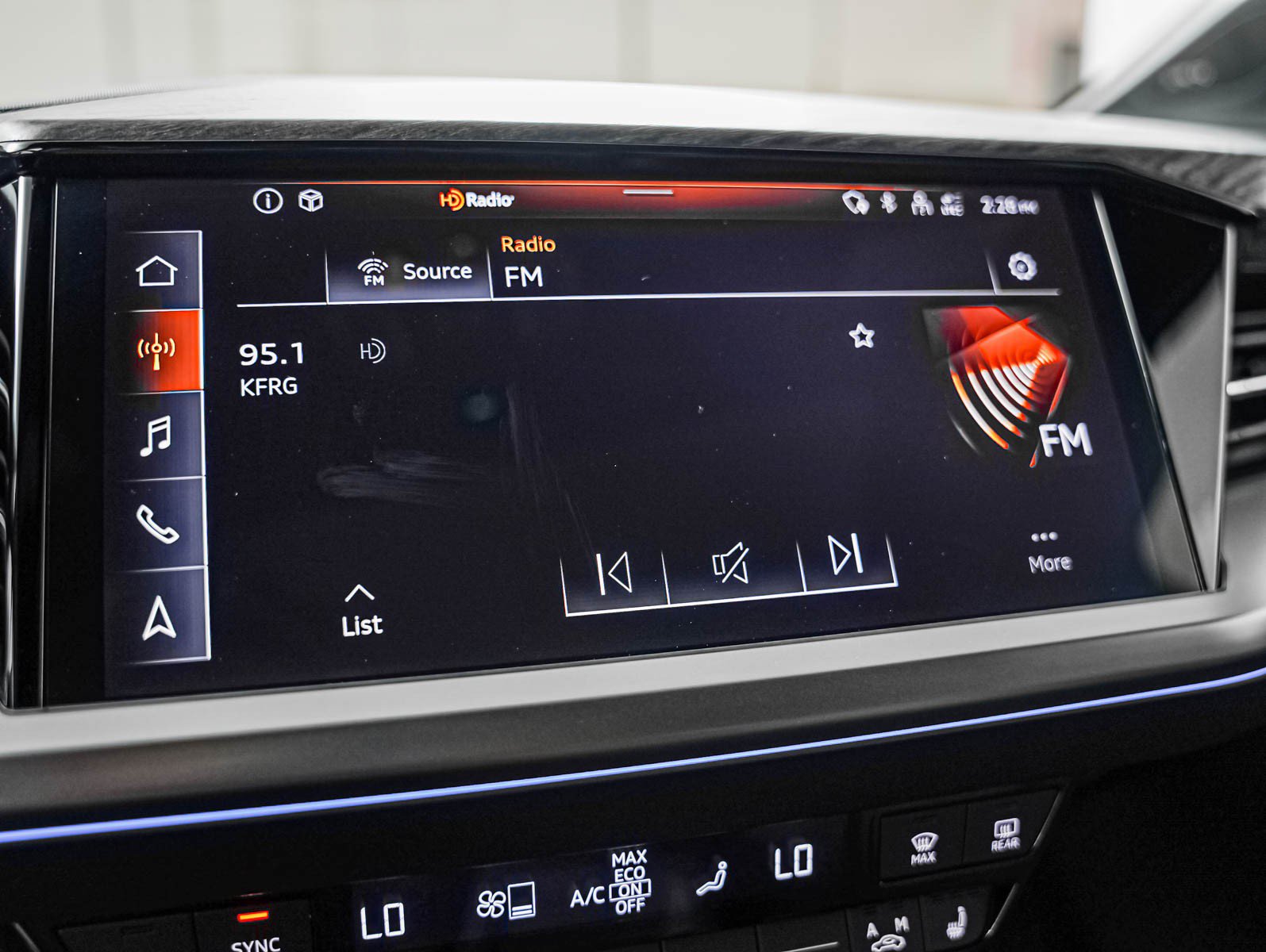 Certified 2023 Audi Q4 e-tron Premium Plus AWD/4WD image 16