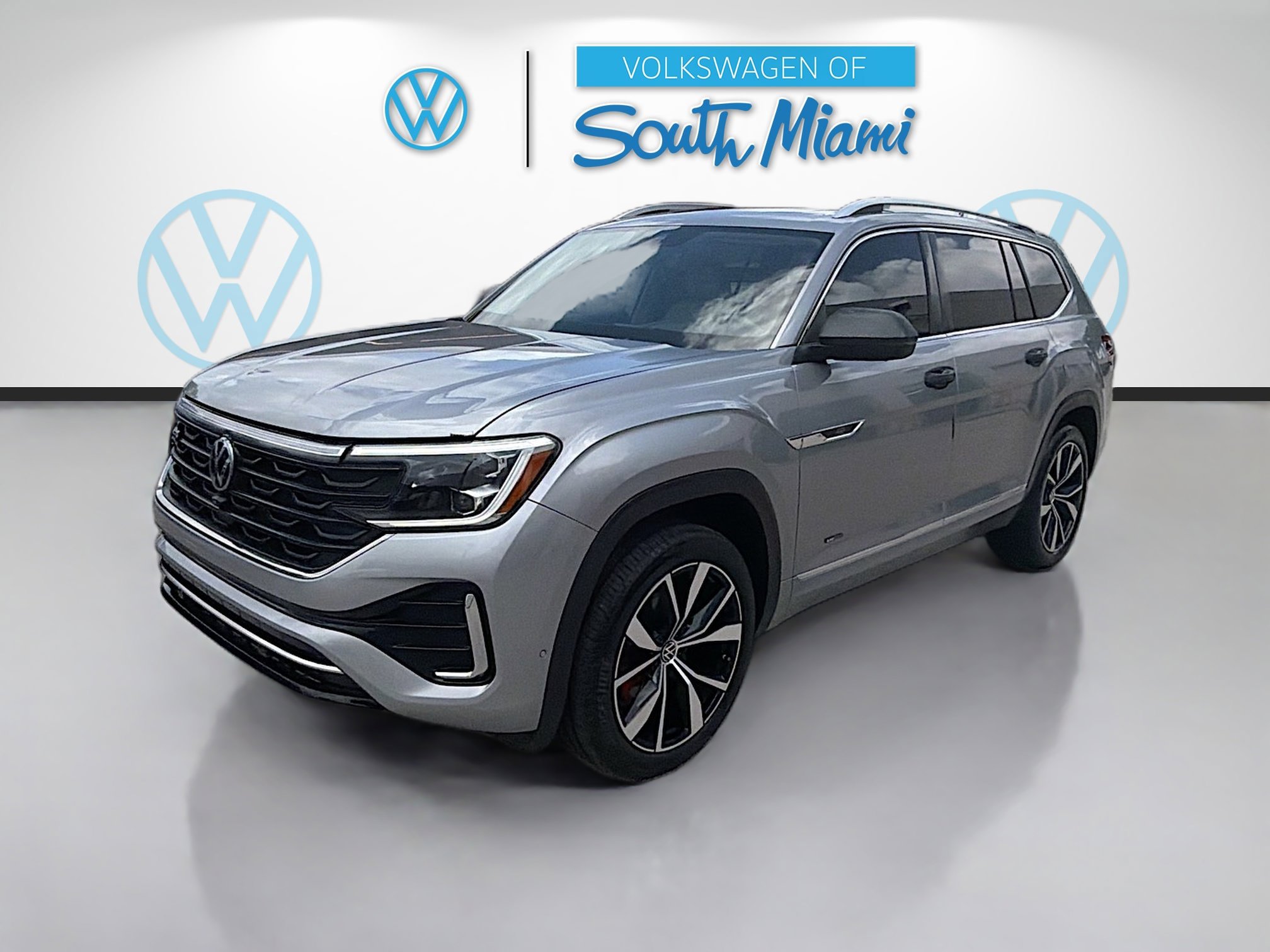 Used 2025 Volkswagen Atlas SEL Premium R-Line AWD/4WD image 3