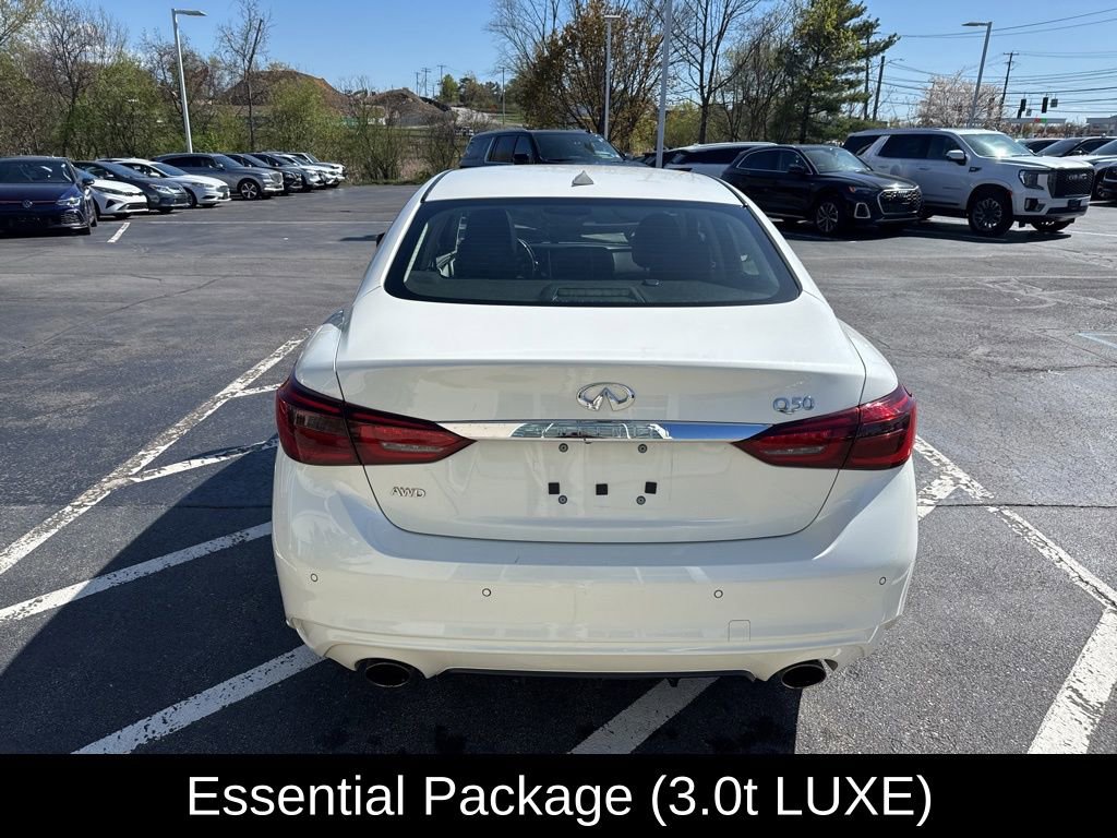 Used 2018 INFINITI Q50 Luxe w/ Essential Package (3.0T Luxe) AWD/4WD image 6