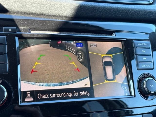 Used 2019 Nissan Rogue SV w/ Premium Package AWD/4WD image 16