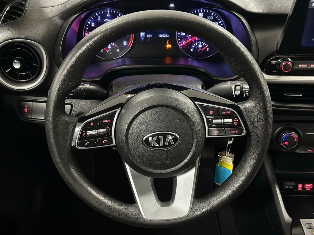 Used 2020 Kia Forte LXS FWD image 4