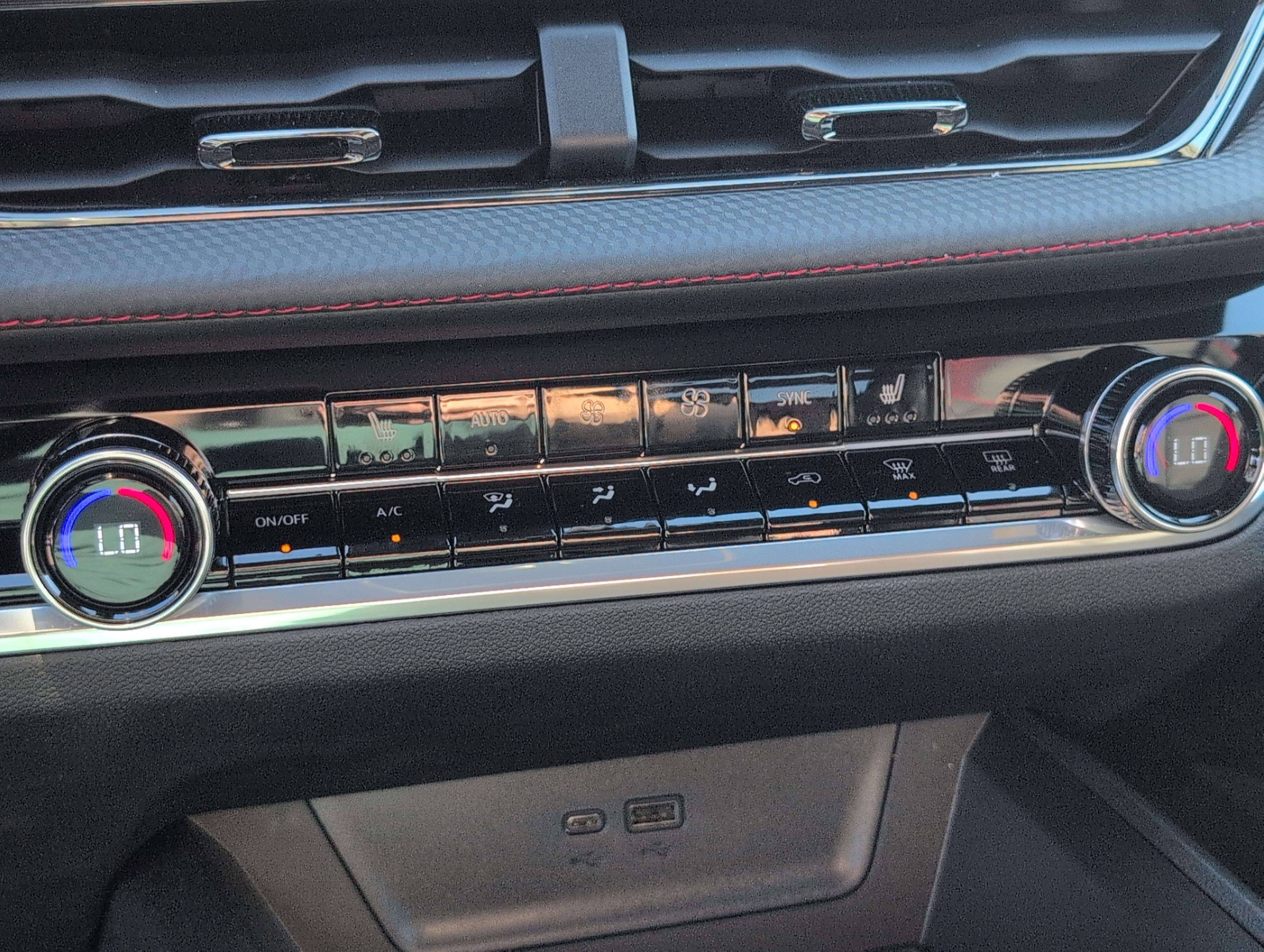 New 2026 Chevrolet Equinox RS image 16