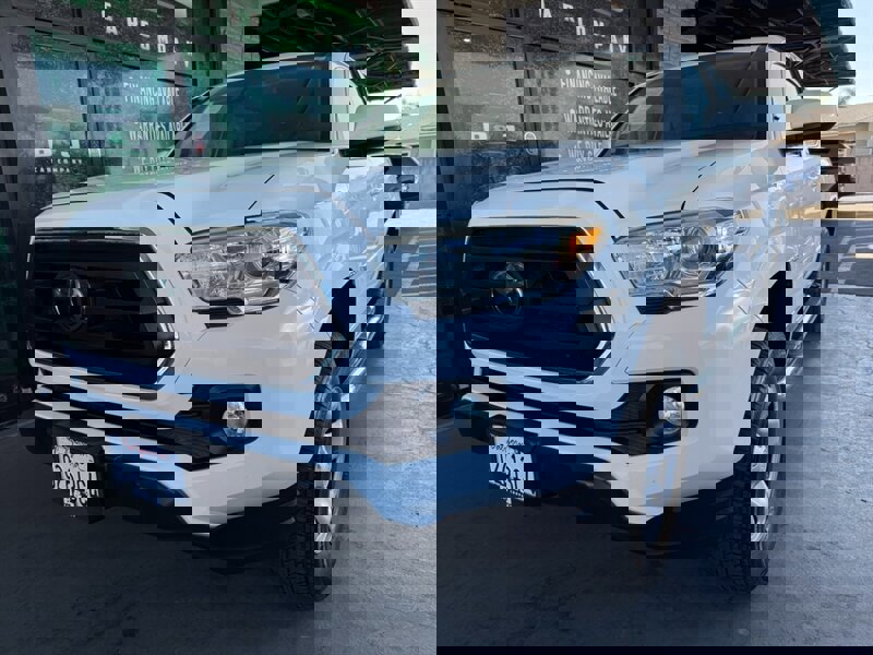 Used 2021 Toyota Tacoma SR5 image 3