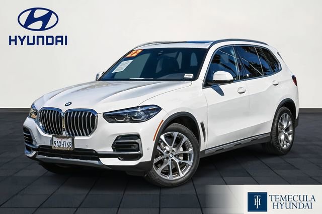 Used 2022 BMW X5 xDrive40i w/ Premium Package image 1