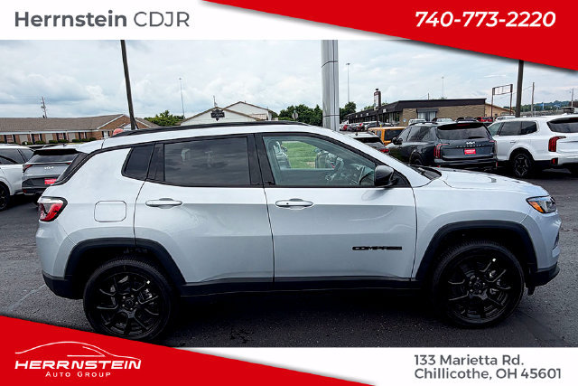New 2026 Jeep Compass Latitude AWD/4WD image 16