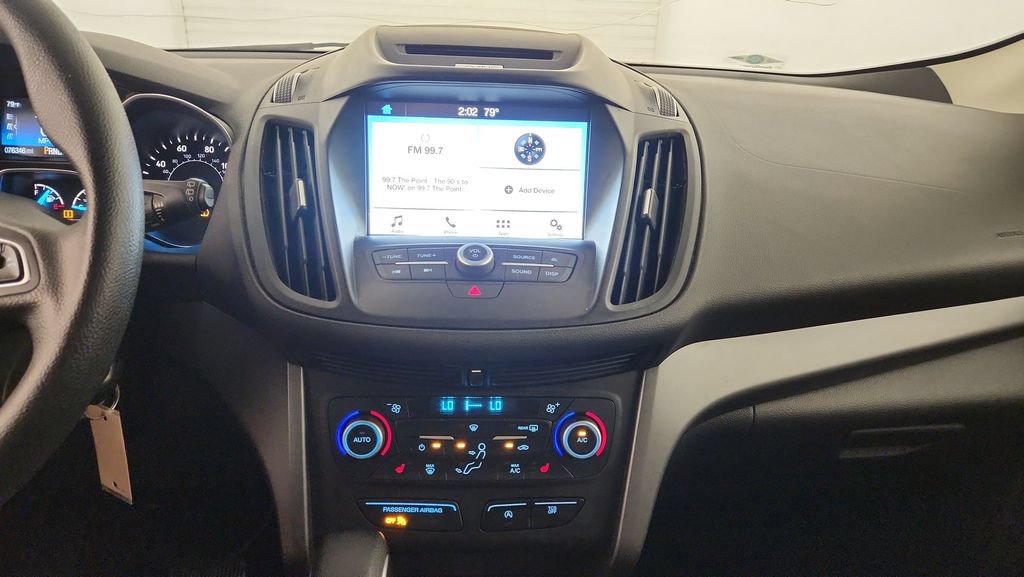 Used 2018 Ford Escape SE w/ SE Sync 3 Package AWD/4WD image 11